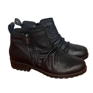 Clarks Aspra Walk Waterproof Black Leather Women’s Ankle Boots Size 8